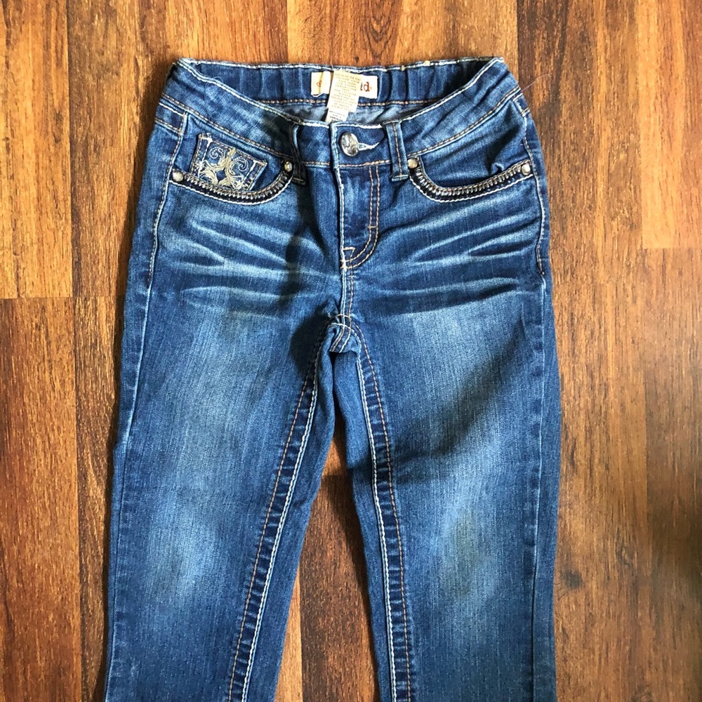 Mudd size 8 Capri Jeans